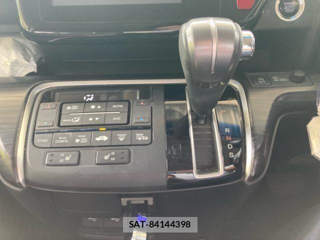 Honda STEP WGN 2015-04 7729221-18