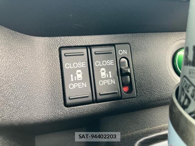 Honda STEP WGN 2022-02 7729202-20