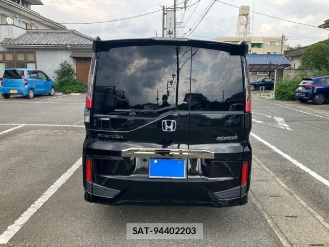 Honda STEP WGN 2022-02 7729202-3