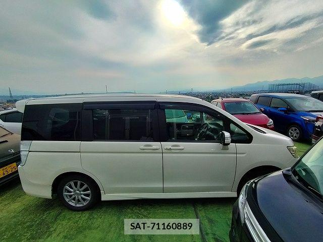 Honda STEP WGN 2010-02 7729248-4