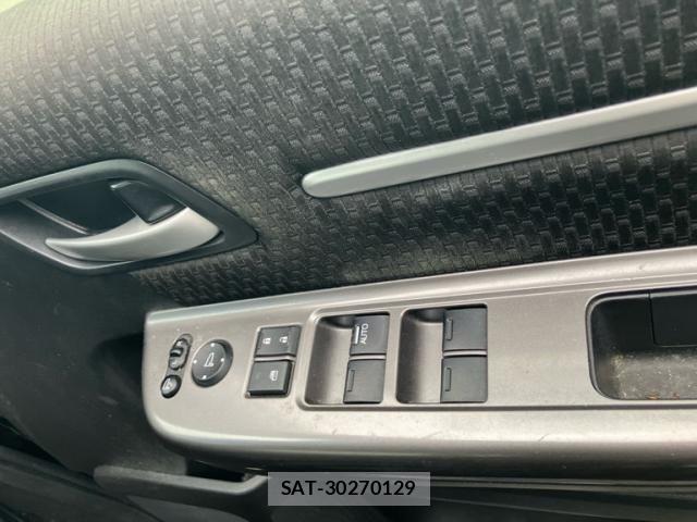 Honda STEP WGN 2018-02 7789469-11