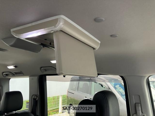 Honda STEP WGN 2018-02 7789469-15