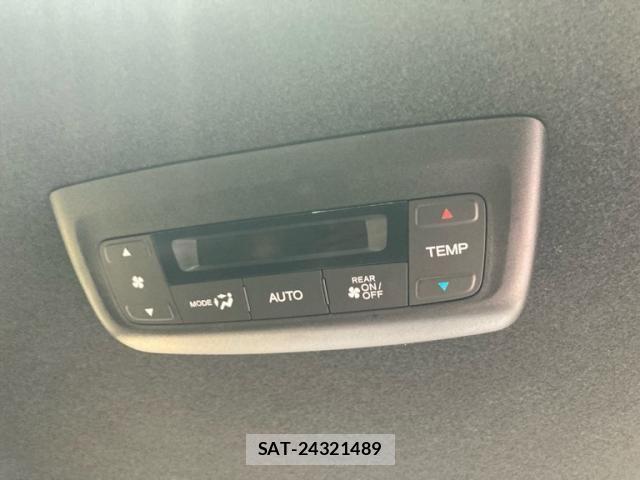 Honda STEP WGN 2024-03 7789473-14