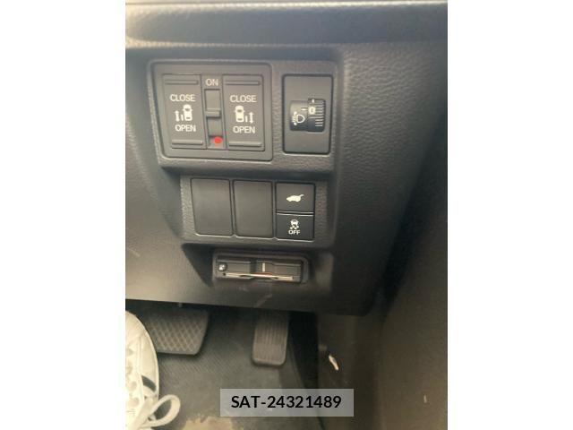 Honda STEP WGN 2024-03 7789473-21