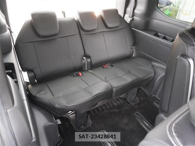 Honda STEP WGN 2023-04 7789475-16