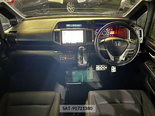 Honda STEP WGN 2013-02 7789463-1