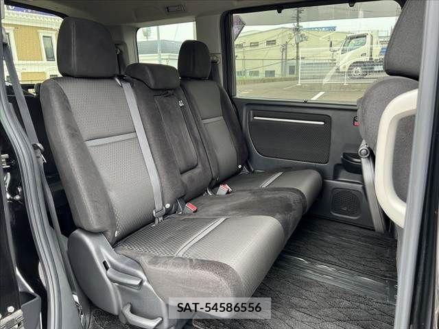 Honda STEP WGN 2018-10 7879667-16