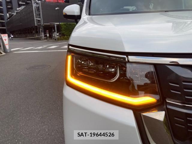 Honda STEP WGN 2023-04 7879658-5
