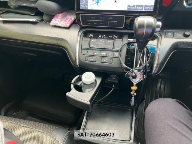 Honda STEP WGN 2019-09 7879666-20