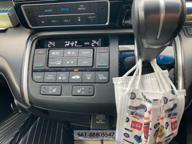 Honda STEP WGN 2018-03 7879662-18