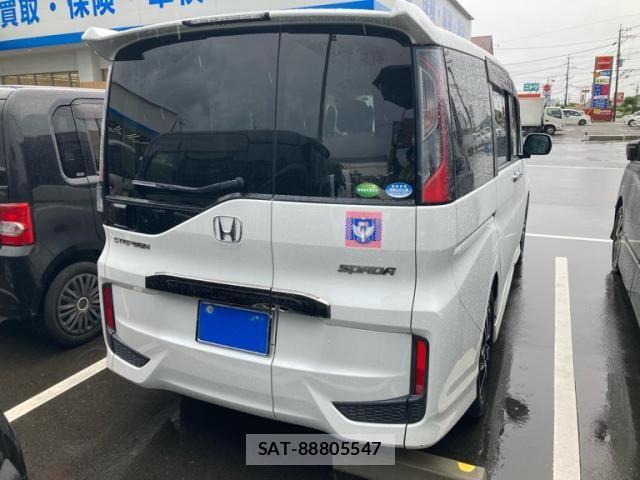 Honda STEP WGN 2018-03 7879662-3