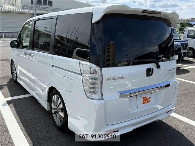 Honda STEP WGN 2013-02 7879689-12