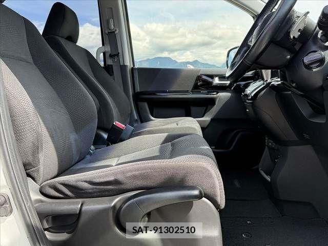 Honda STEP WGN 2013-02 7879689-15