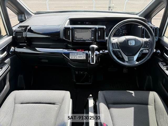 Honda STEP WGN 2013-02 7879689-1