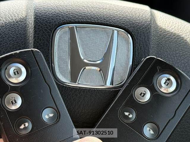 Honda STEP WGN 2013-02 7879689-22