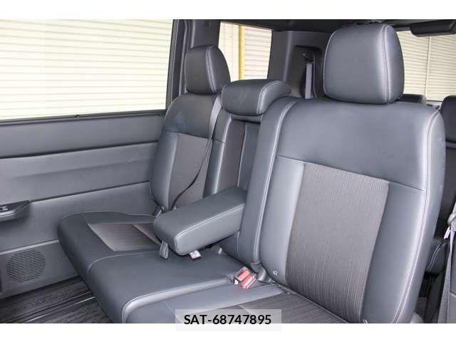 Honda STEP WGN 2024-04 7879660-8