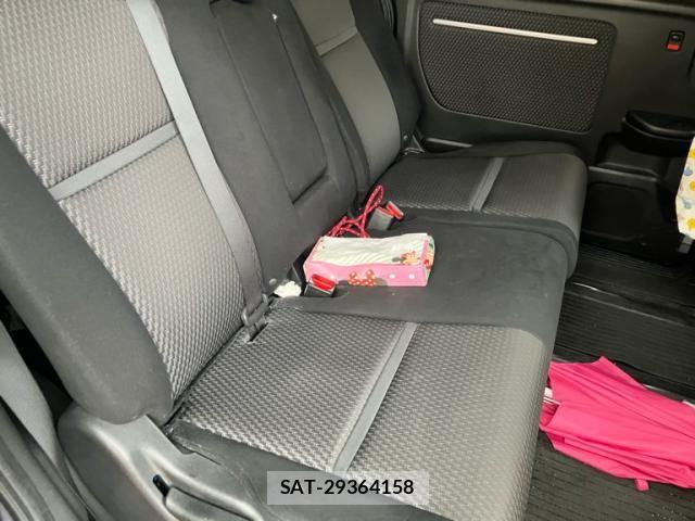 Honda STEP WGN 2015-04 7879681-15