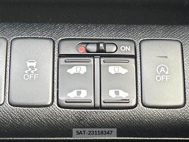 Honda STEP WGN 2014-03 7879685-22