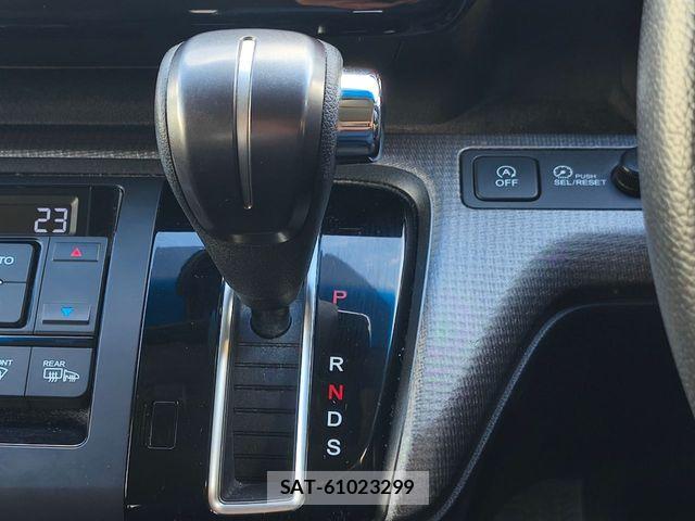 Honda STEP WGN 2020-02 7879664-14