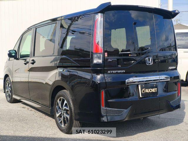 Honda STEP WGN 2020-02 7879664-2