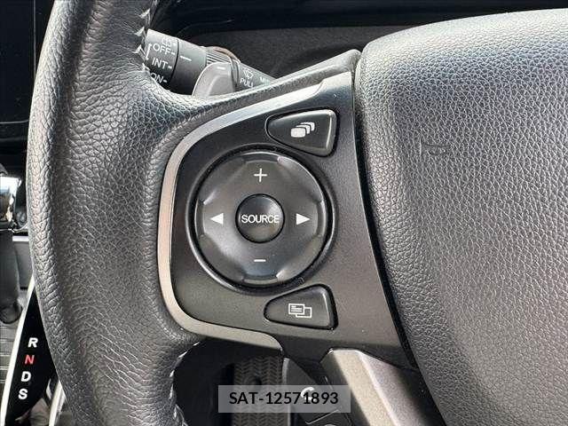 Honda STEP WGN 2017-04 7879679-28
