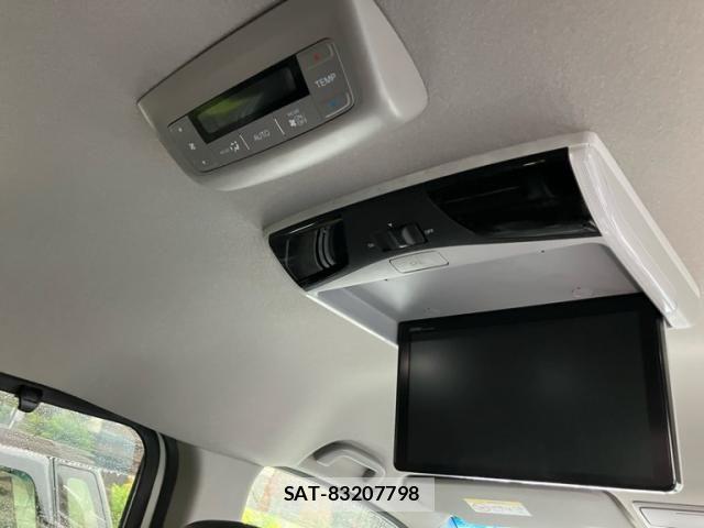 Honda STEP WGN 2018-09 7879665-10