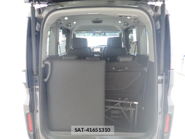Honda STEP WGN 2015-09 7963891-23