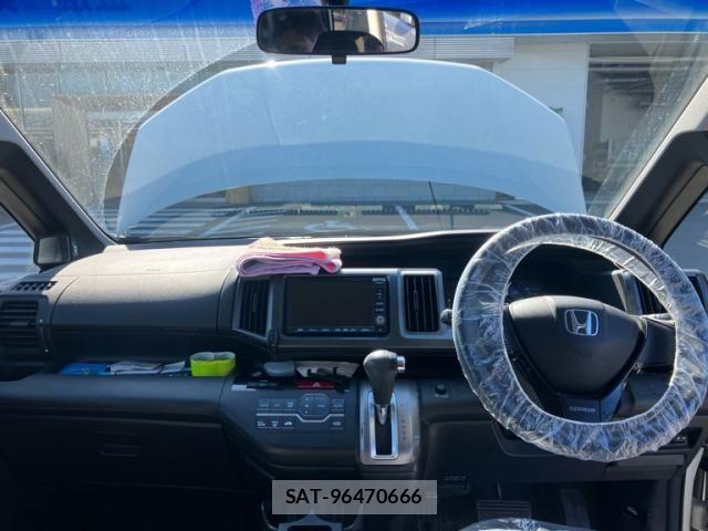 Honda STEP WGN 2009-12 7963913-12
