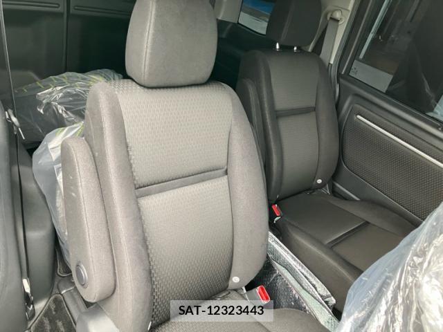 Honda STEP WGN 2021-06 7963897-15