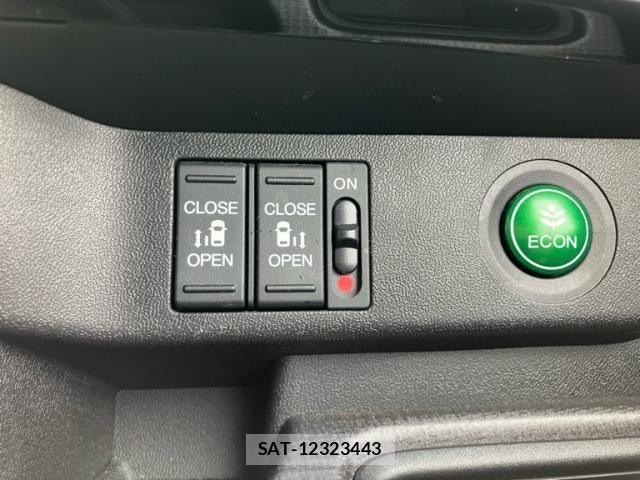Honda STEP WGN 2021-06 7963897-21