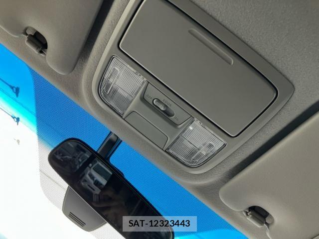 Honda STEP WGN 2021-06 7963897-28