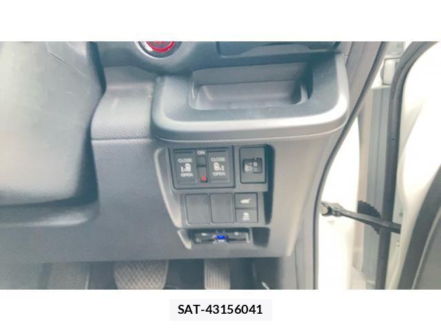 Honda STEP WGN 2023-10 7963894-9