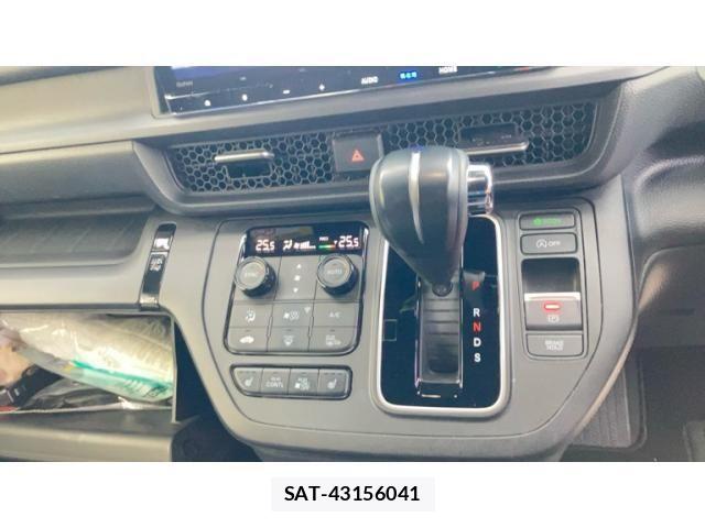Honda STEP WGN 2023-10 7963894-15
