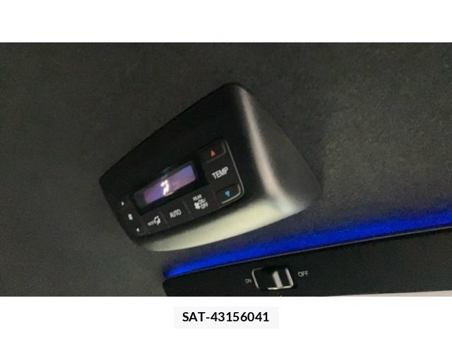 Honda STEP WGN 2023-10 7963894-20