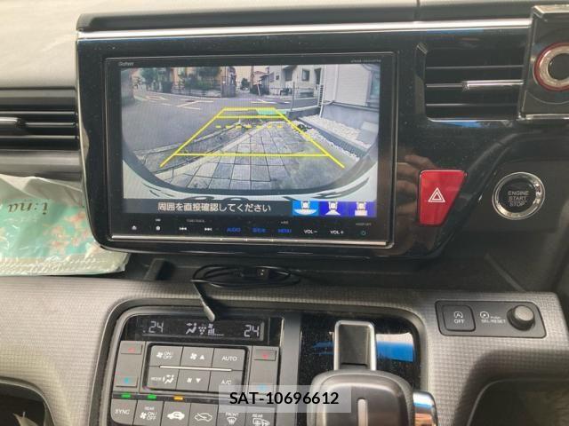 Honda STEP WGN 2017-12 7963898-24