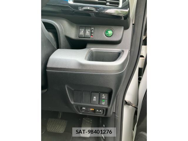 Honda STEP WGN 2017-02 7963902-19