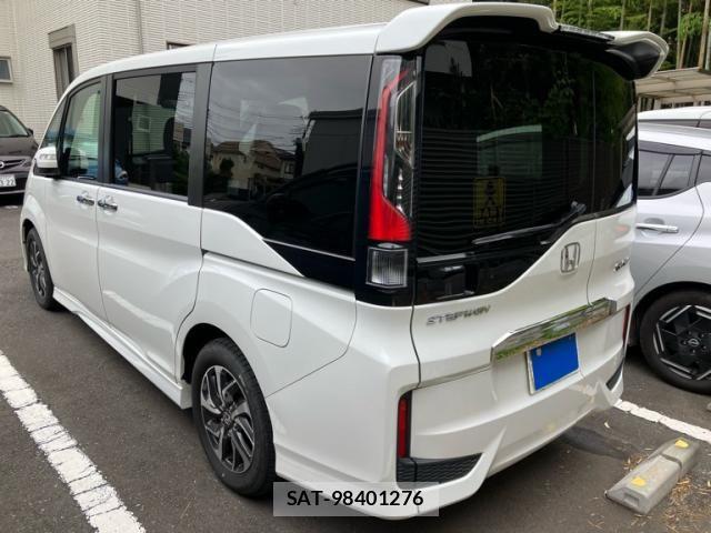 Honda STEP WGN 2017-02 7963902-3