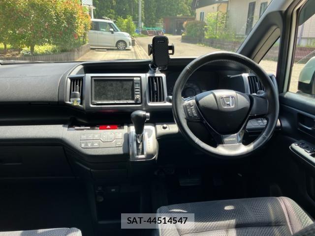 Honda STEP WGN 2010-08 7963922-15