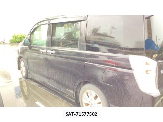 Honda STEP WGN 2012-02 7963921-3