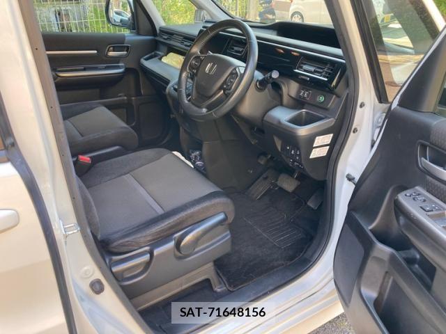 Honda STEP WGN 2018-07 7981134-10