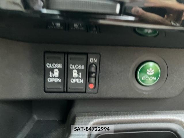 Honda STEP WGN 2016-01 7981136-14
