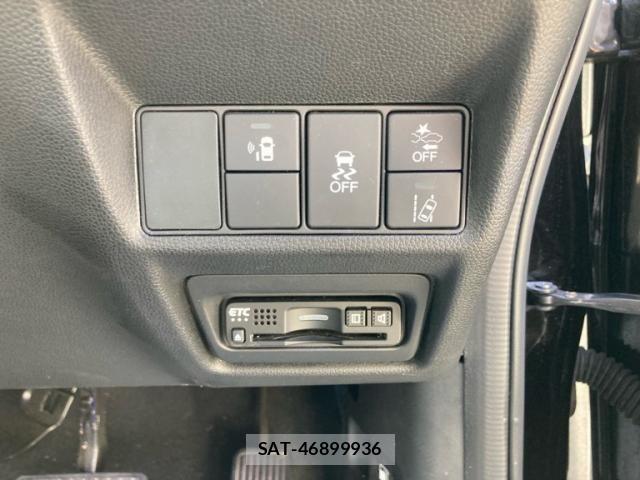 Honda STEP WGN 2018-03 7981135-15