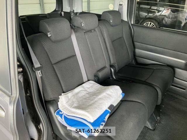 Honda STEP WGN 2014-02 7981143-11