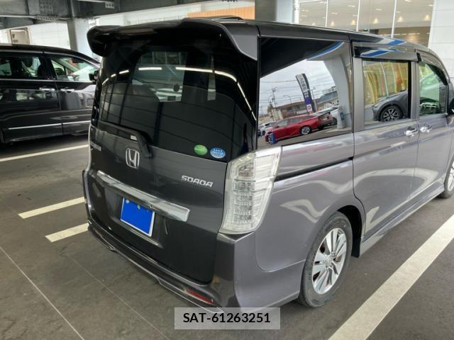 Honda STEP WGN 2014-02 7981143-4