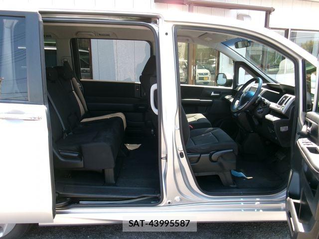 Honda STEP WGN 2013-03 7981141-9