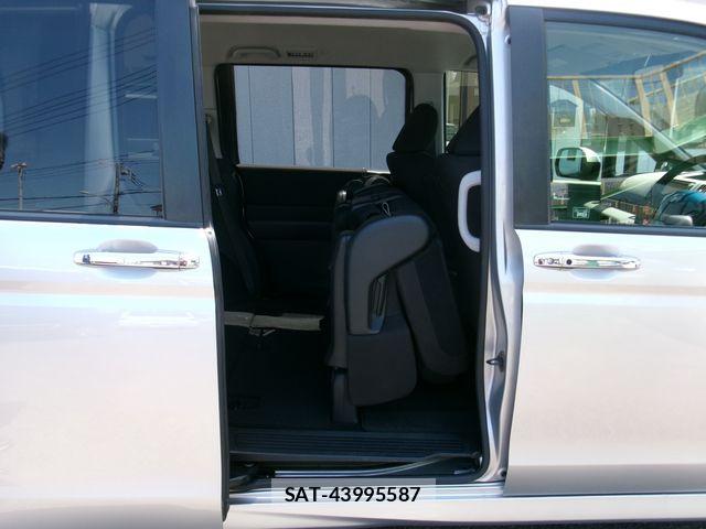 Honda STEP WGN 2013-03 7981141-28