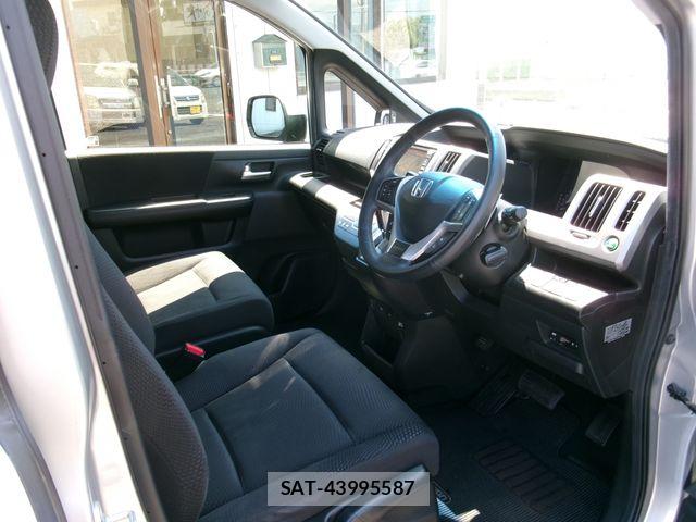 Honda STEP WGN 2013-03 7981141-8