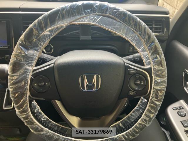 Honda STEP WGN 2015-10 7981137-15