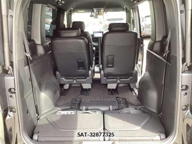 Honda STEP WGN 2025-05 7981132-14