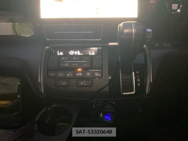 Honda STEP WGN 2019-12 7981131-17